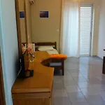 Manias Апартаменты *