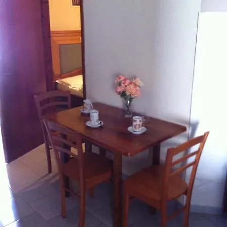 Manias Apartamento Cos